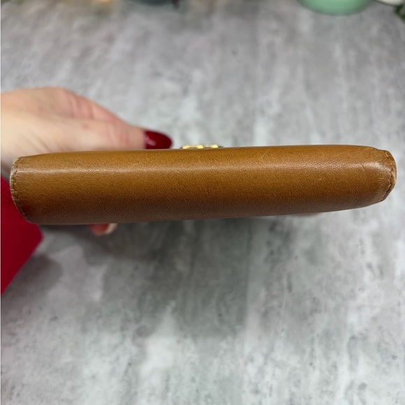 Vintage Gucci Leather Compact Wallet Kiss Lock Camel Tan Soft - Picture 11 of 13